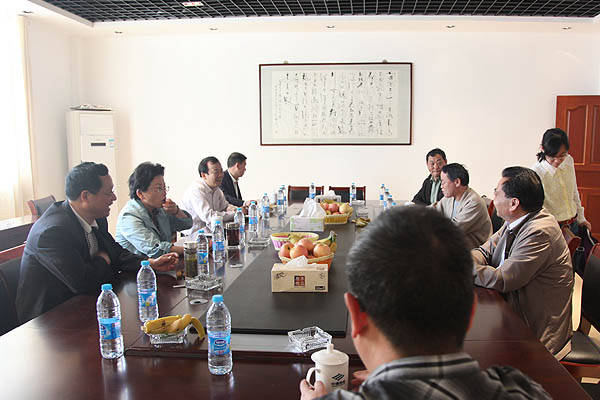 马鞍山市政协主席李群来中德机床观察